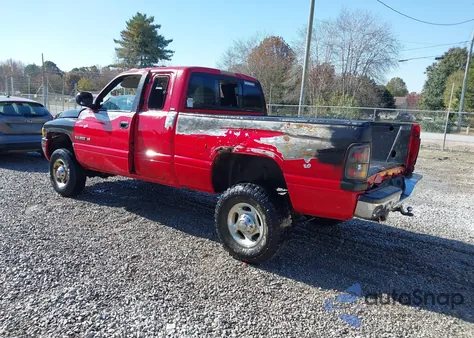 2001 Dodge Ram 2500 St z USA, uszkodzony, nr VIN 3B7KF23Z61G768169